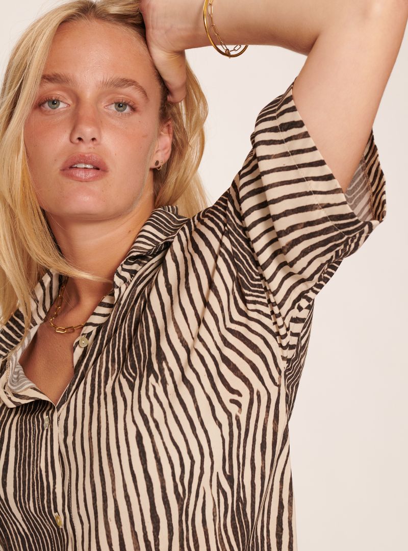 Dad Blouse VI05