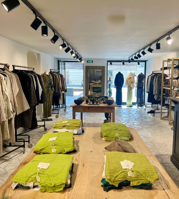 les magasins